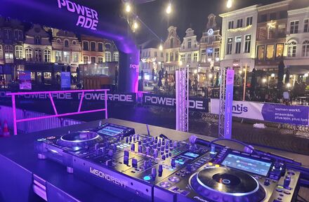 Dj Cluts zorgt voor de juiste (muzikale) sfeer op elk event. - Foto 1