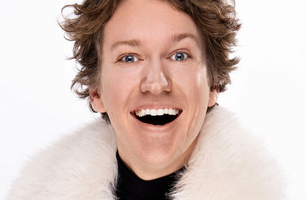 Louis Flion is dé feestartiest van Vlaanderen die elk publiek weet te overtuigen. - Foto 1