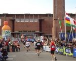 De Boer bouwt en loopt Amsterdam Marathon