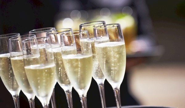 6+1 redenen om nu jouw nieuwjaarsdrink te boeken 6+1 redenen om nu jouw nieuwjaarsdrink te boeken