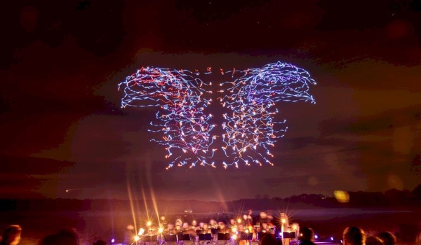 Lichtshow met drones verbreekt wereldrecord Lichtshow met drones verbreekt wereldrecord
