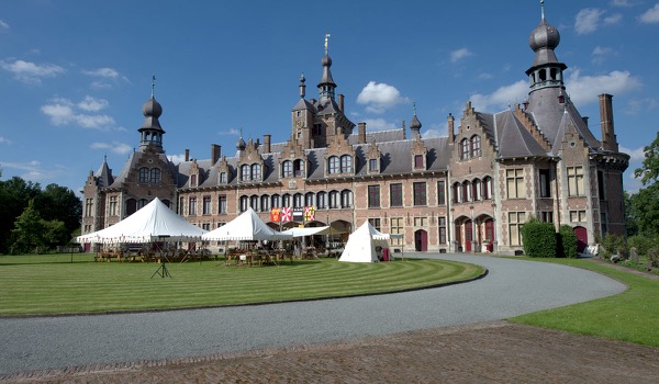 Historische decors en rekwisieten binnen handbereik Historische decors en rekwisieten binnen handbereik