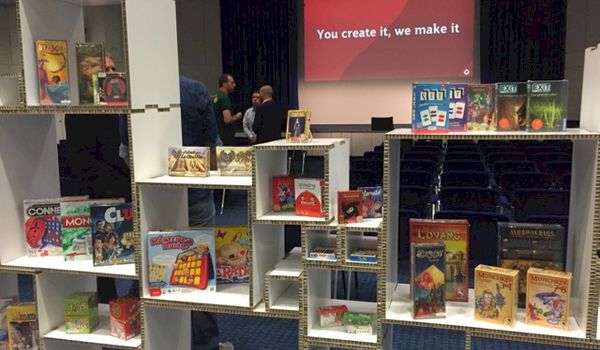 Cartamundi en Dazzle Events lanceren Innovation Day op SPIEL 16 Cartamundi en Dazzle Events lanceren Innovation Day op SPIEL 16